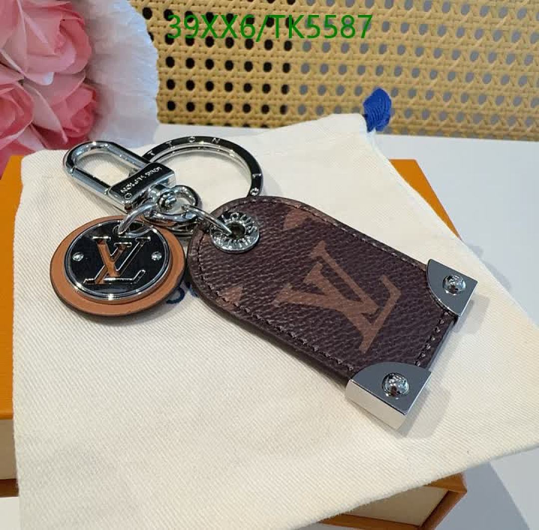 LV-Keychains & Bag Charms Code: TK5587 $: 39USD