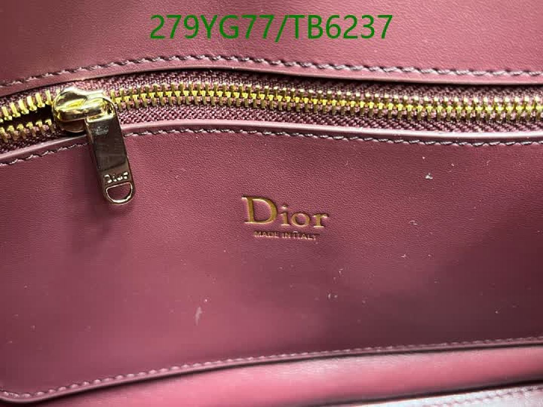 Dior-Bags(5A) Code: TB6237 $: 279USD