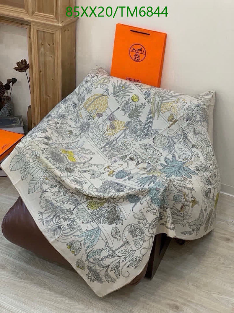 Hermes-Scarves Code: TM6844 $: 85USD