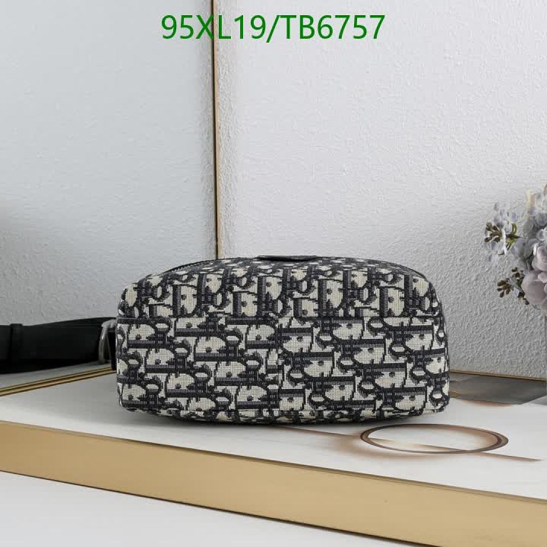 Dior-Bags(4A) Code: TB6757 $: 95USD