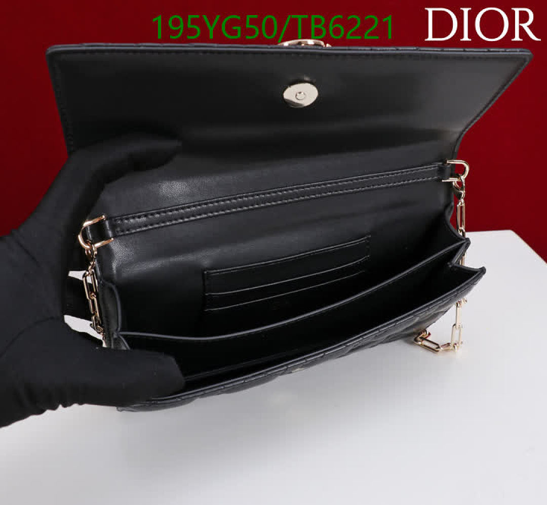 Dior-Bags(5A) Code: TB6221 $: 195USD