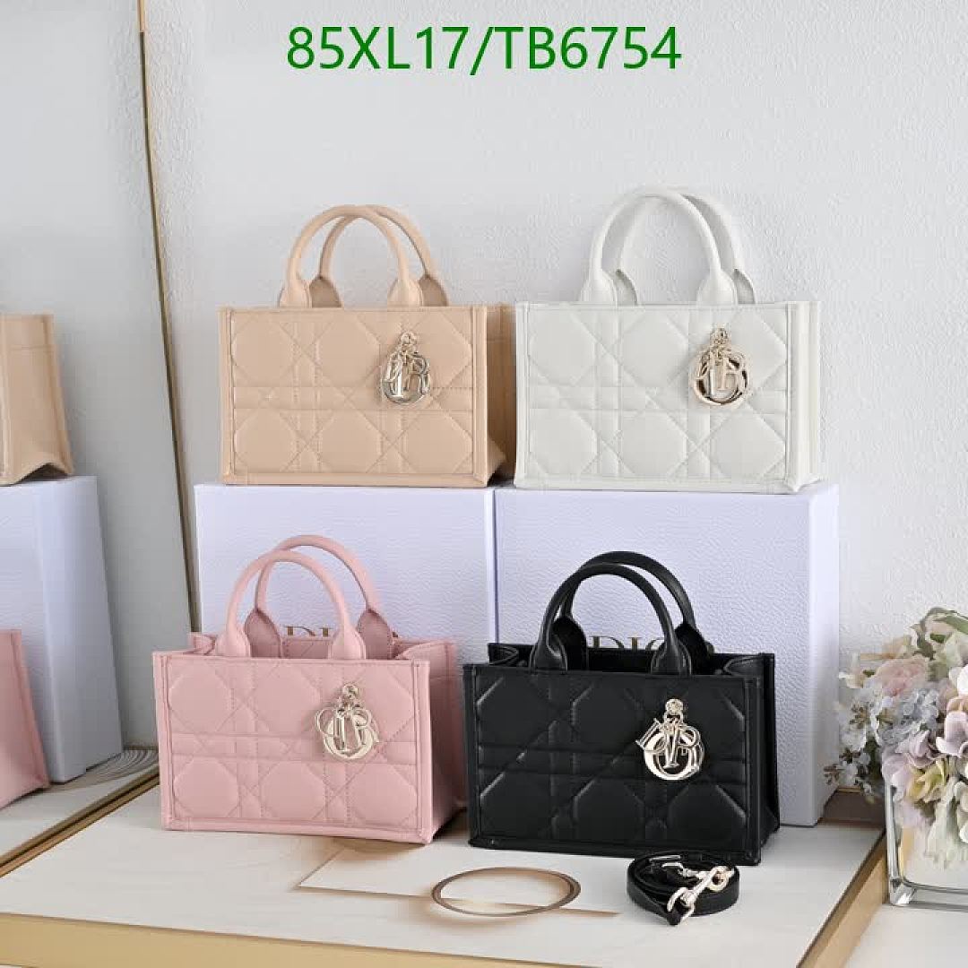 Dior-Bags(4A) Code: TB6754 $: 85USD