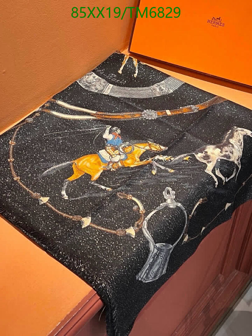 Hermes-Scarves Code: TM6829 $: 85USD