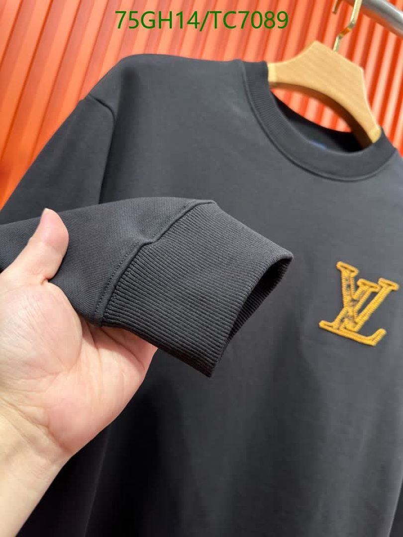 LV-Clothing Code: TC7089 $: 75USD