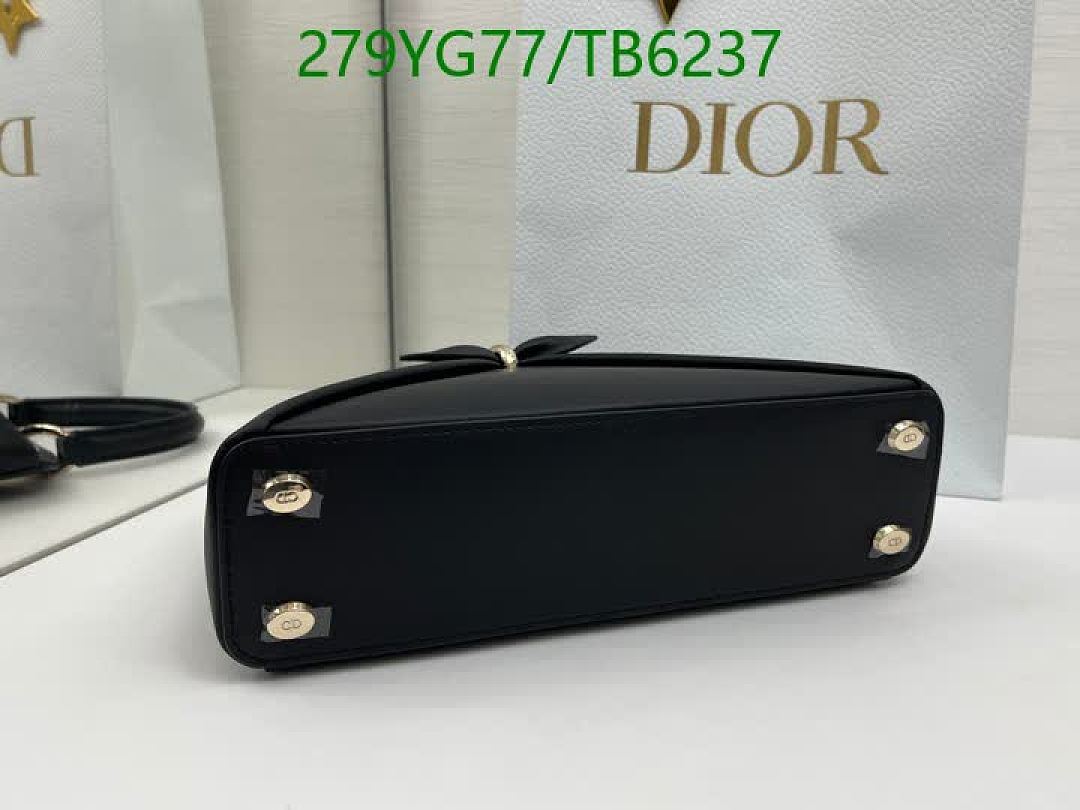 Dior-Bags(5A) Code: TB6237 $: 279USD