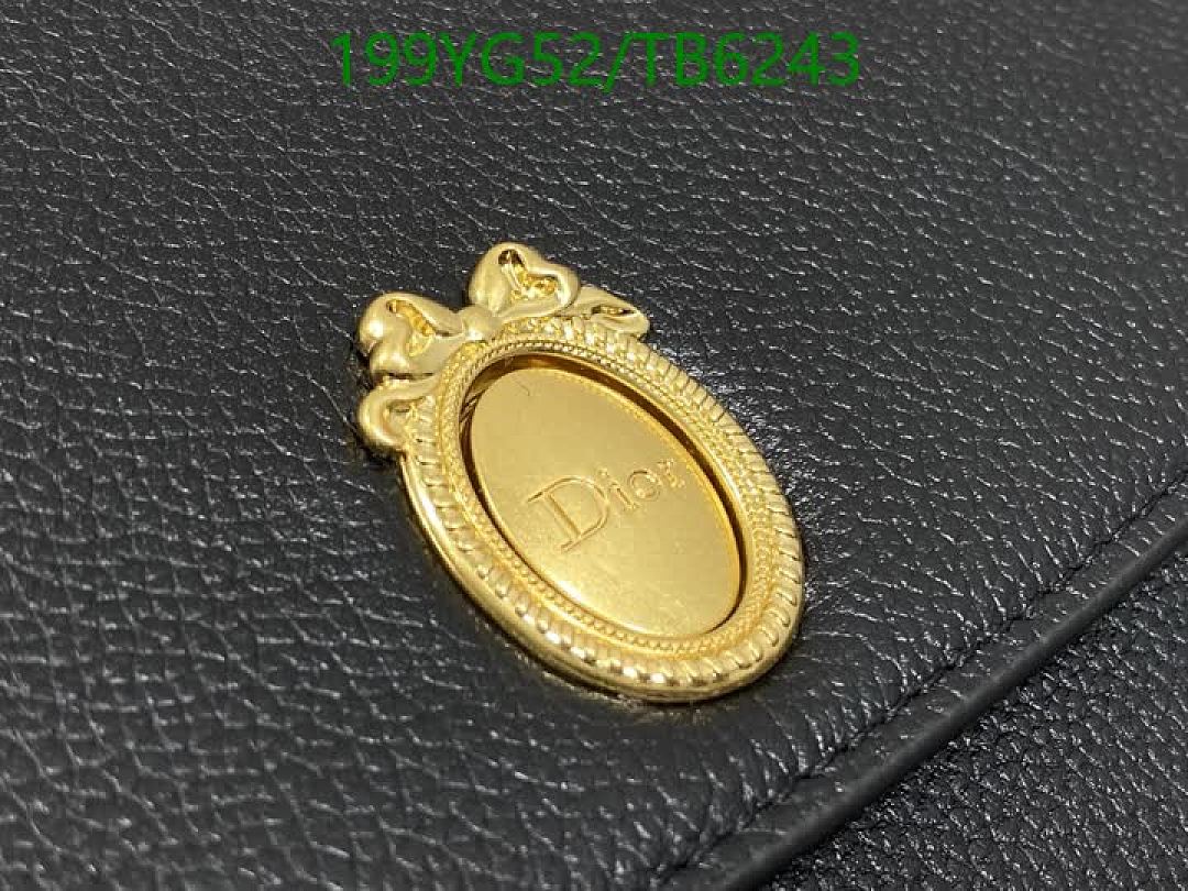 Dior-Bags(5A) Code: TB6243 $: 199USD