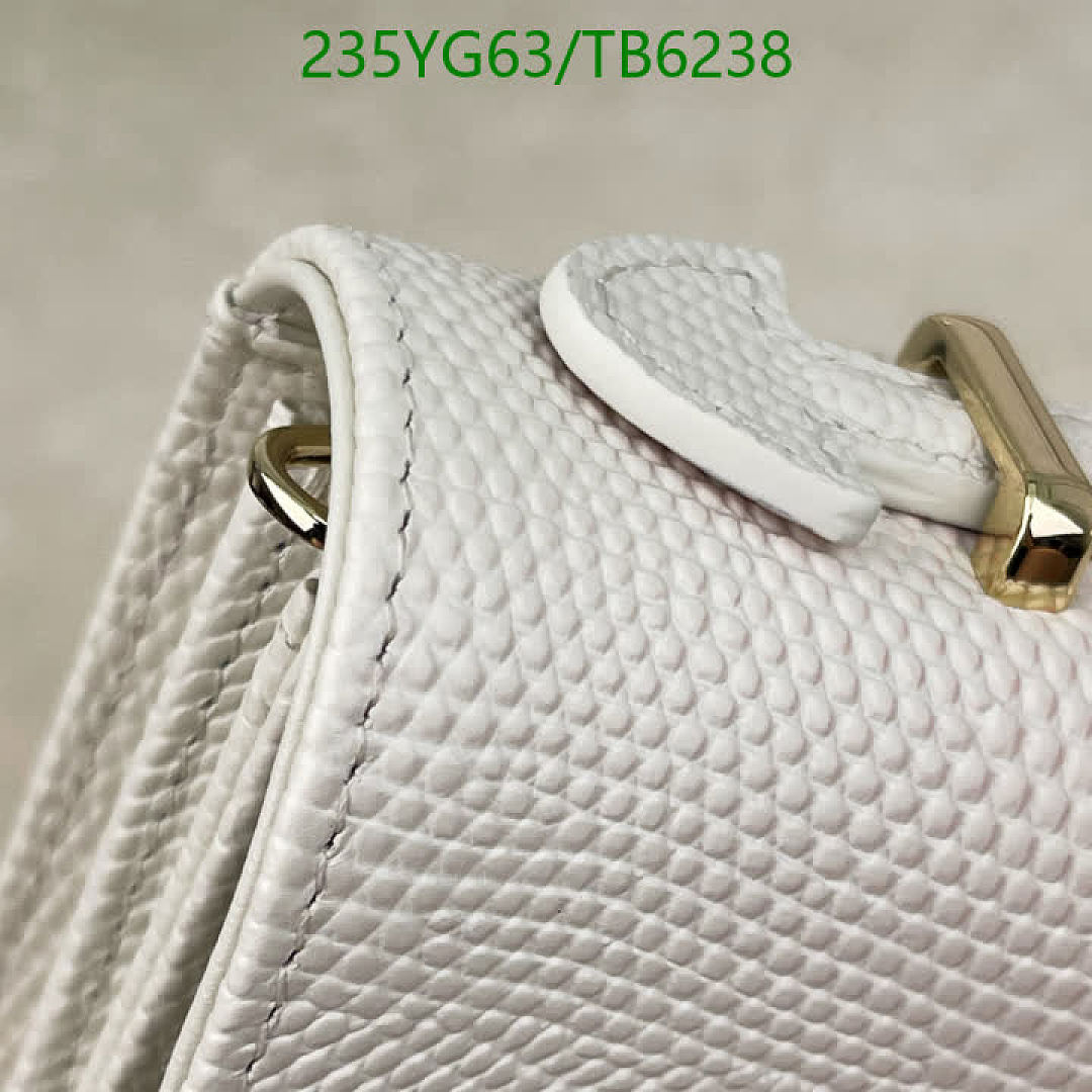 Dior-Bags(5A) Code: TB6238 $: 235USD