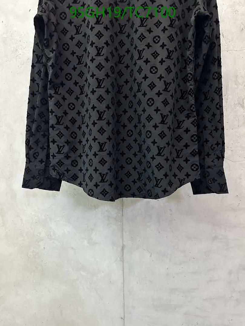 LV-Clothing Code: TC7100 $: 95USD
