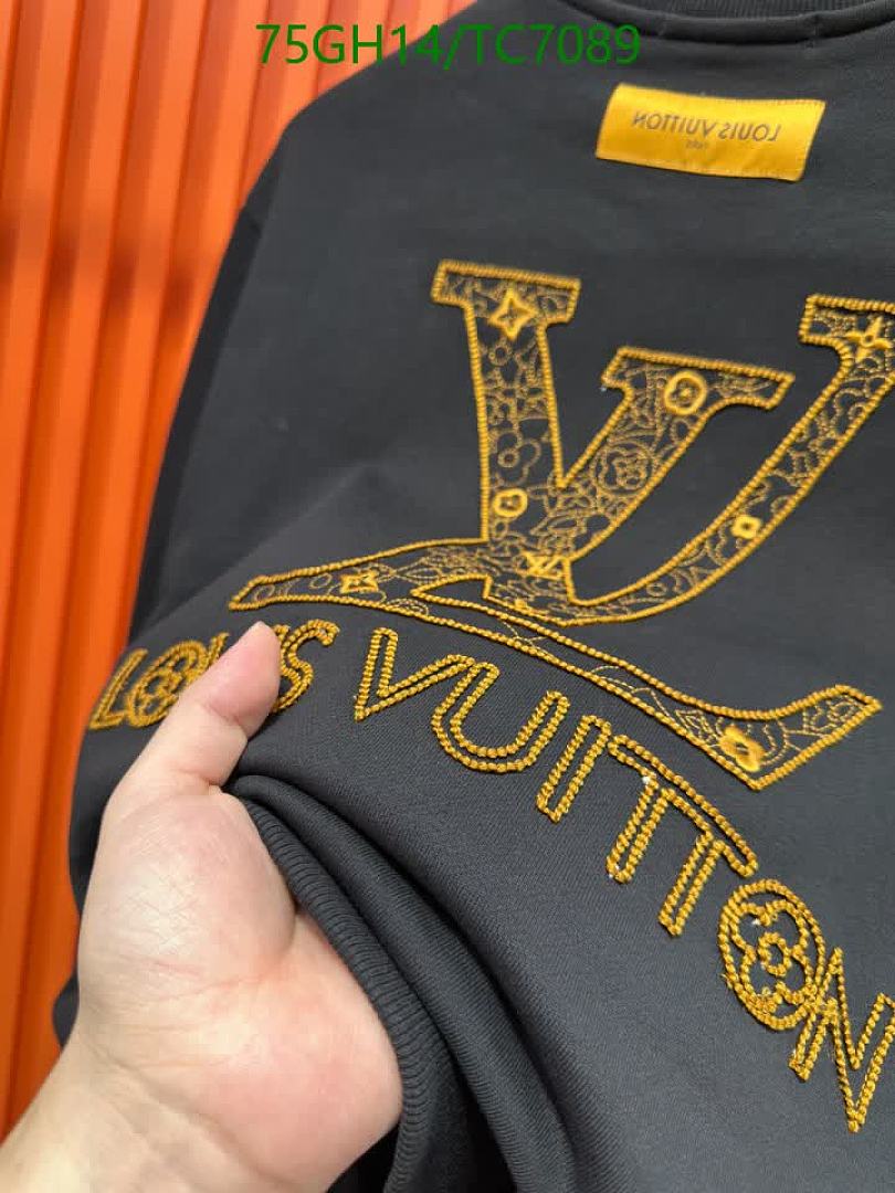 LV-Clothing Code: TC7089 $: 75USD