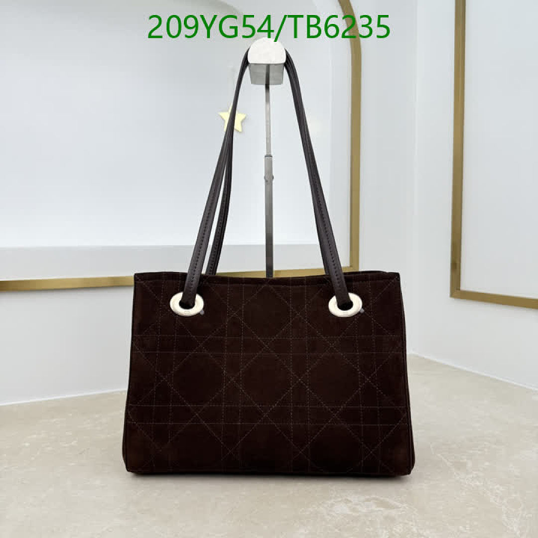 Dior-Bags(5A) Code: TB6235 $: 209USD
