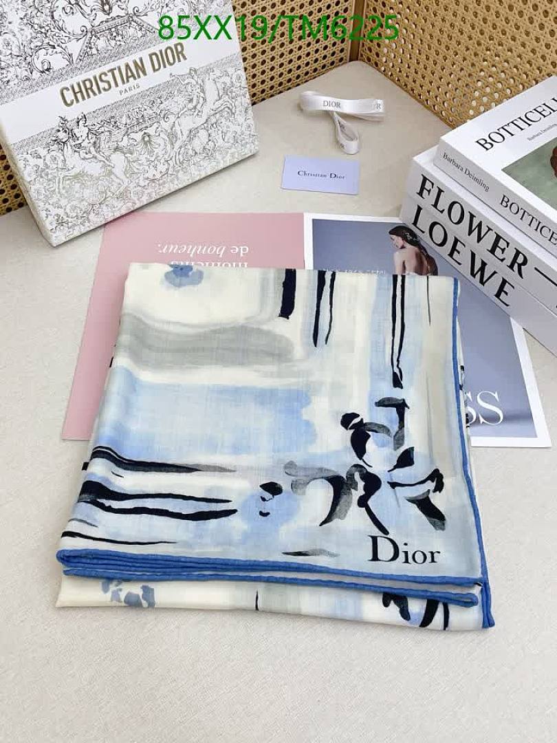 Celine-Scarves Code: TM6225 $: 85USD