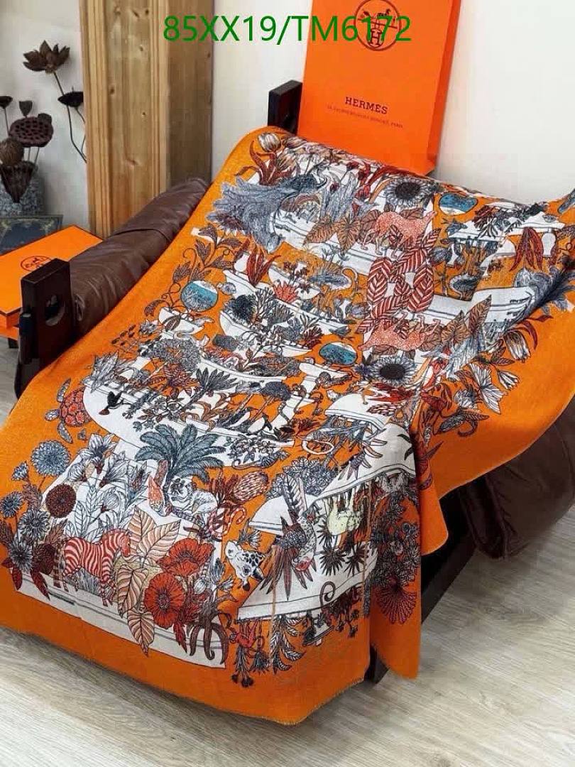 Hermes-Scarves Code: TM6172 $: 85USD