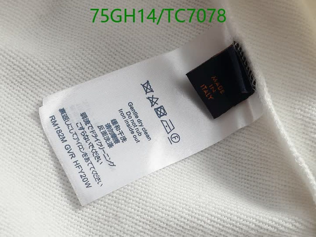 LV-Clothing Code: TC7078 $: 75USD