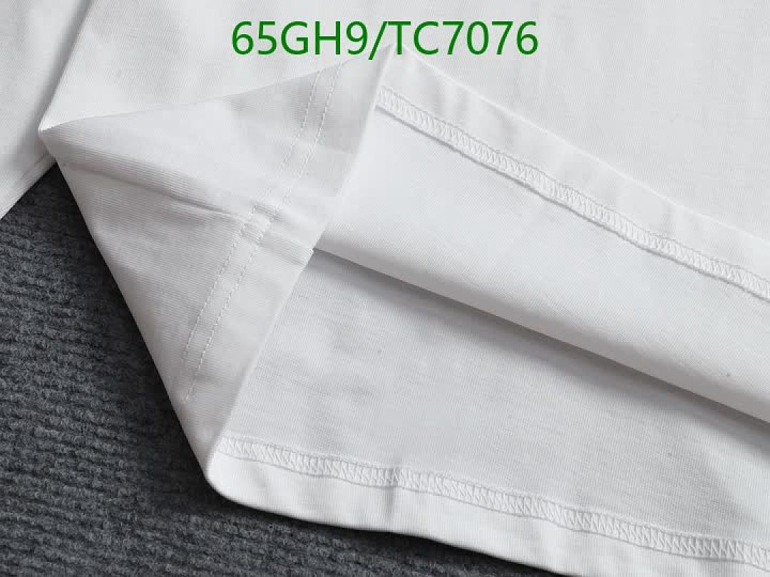 LV-Clothing Code: TC7076 $: 65USD