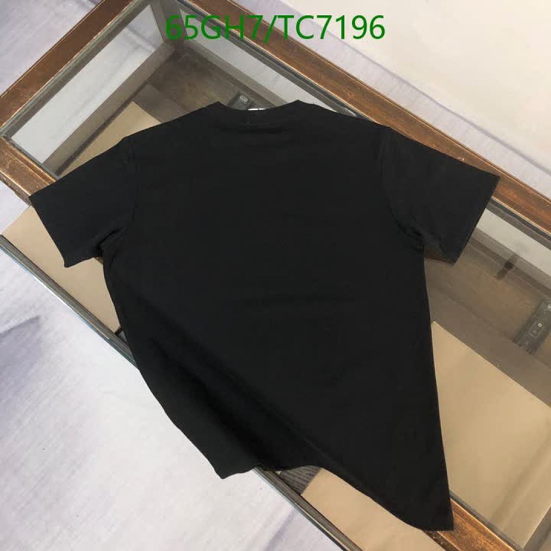 Burberry-Clothing Code: TC7196 $: 65USD