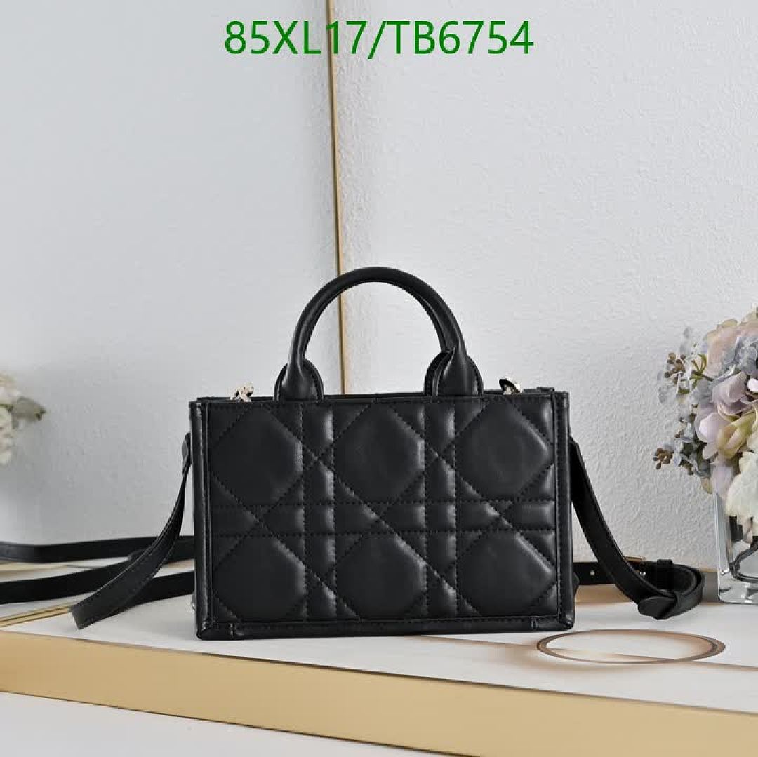 Dior-Bags(4A) Code: TB6754 $: 85USD