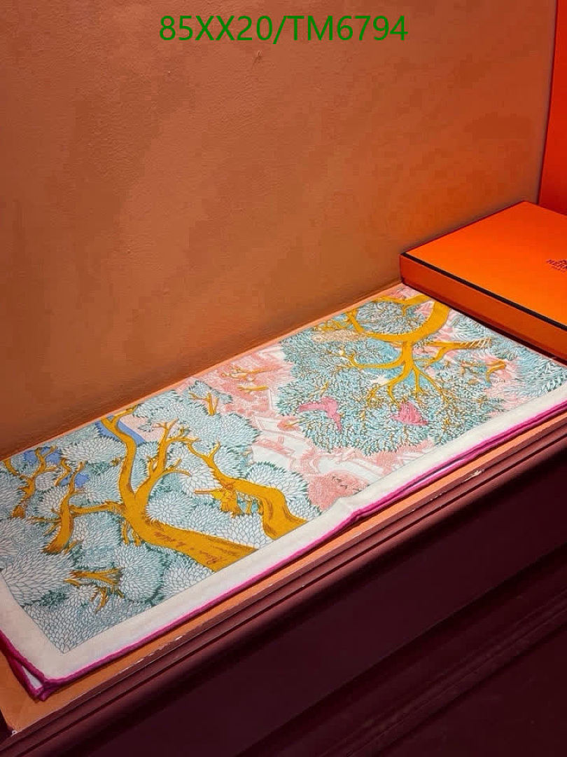 Hermes-Scarves Code: TM6794 $: 85USD