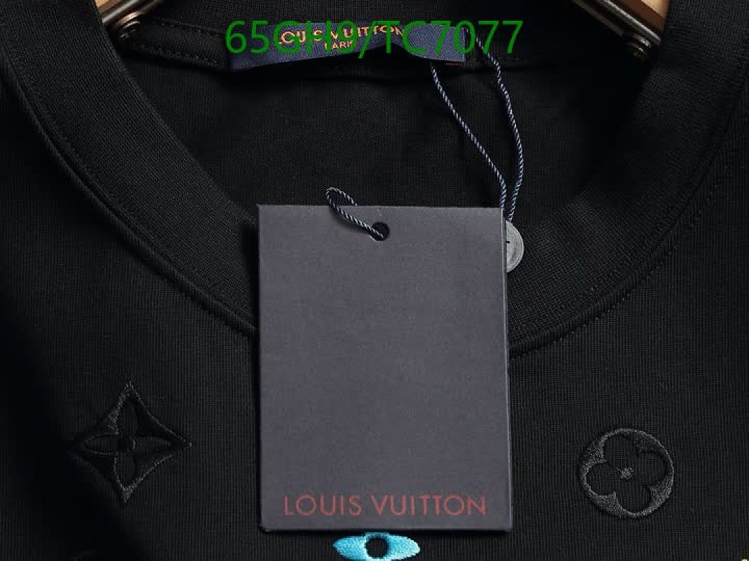 LV-Clothing Code: TC7077 $: 65USD