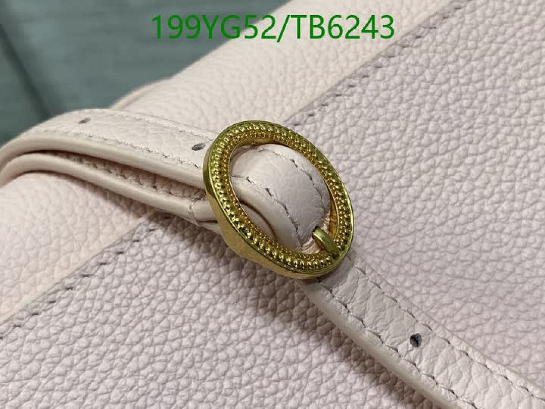 Dior-Bags(5A) Code: TB6243 $: 199USD