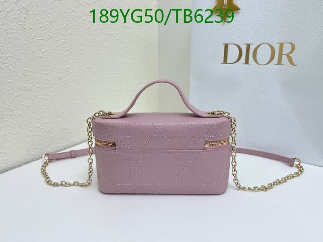Dior-Bags(5A) Code: TB6239 $: 189USD
