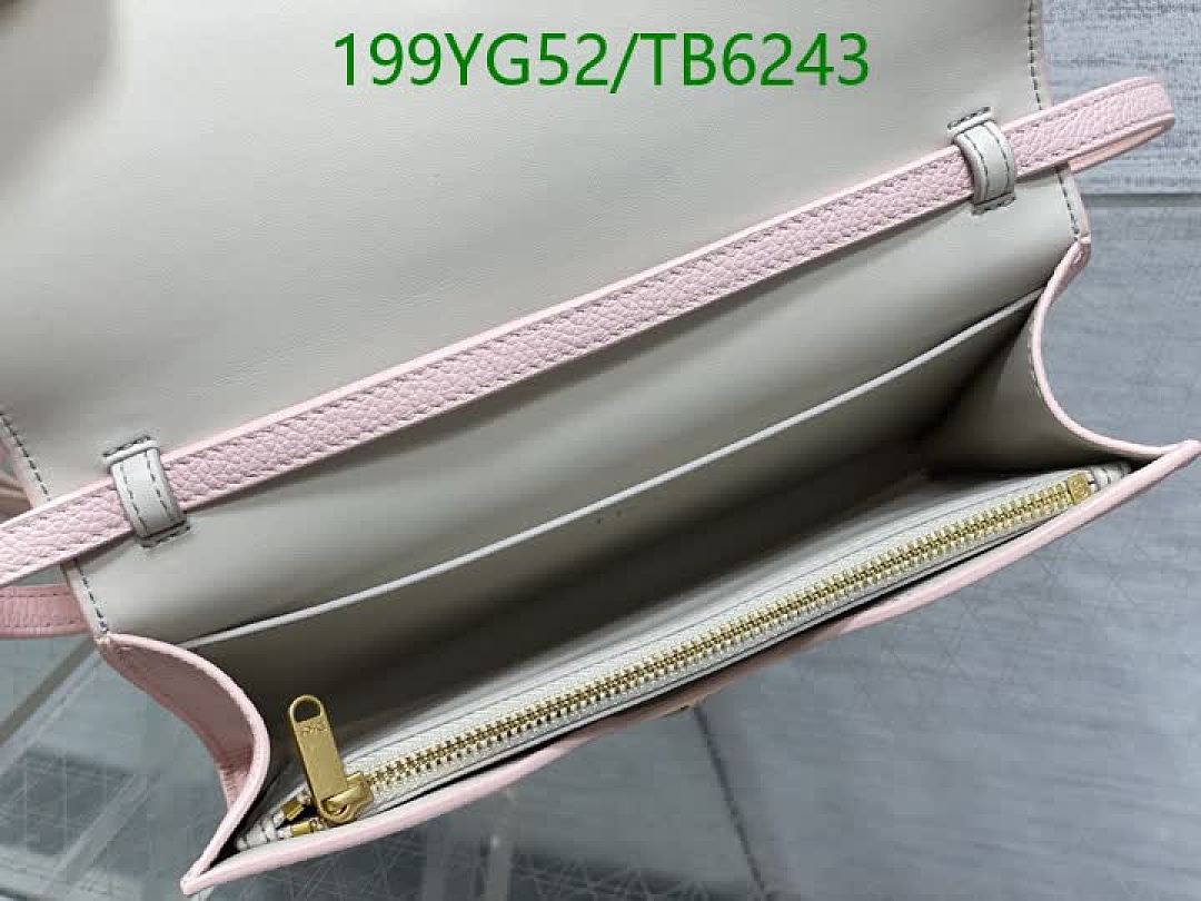 Dior-Bags(5A) Code: TB6243 $: 199USD