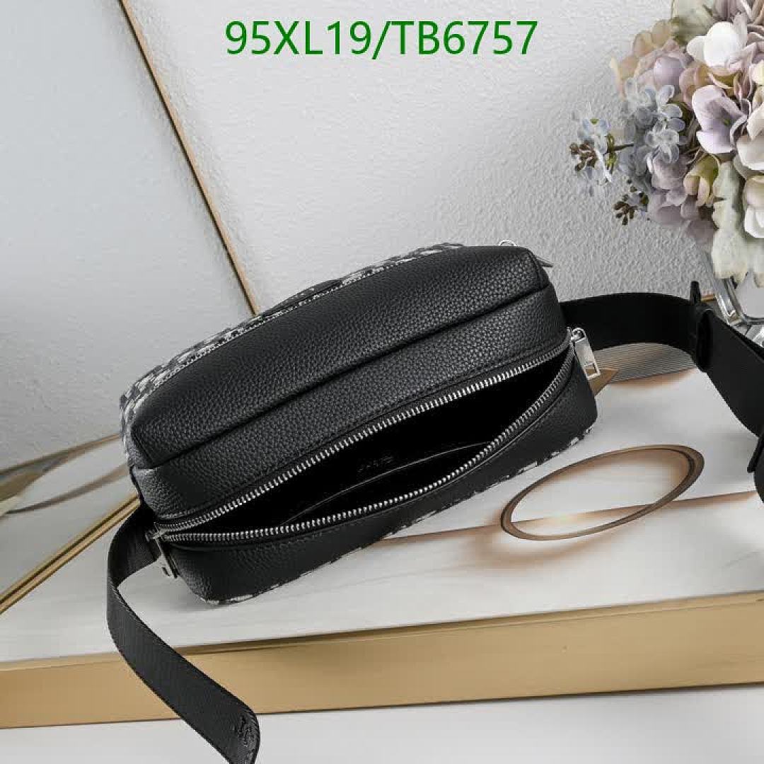 Dior-Bags(4A) Code: TB6757 $: 95USD