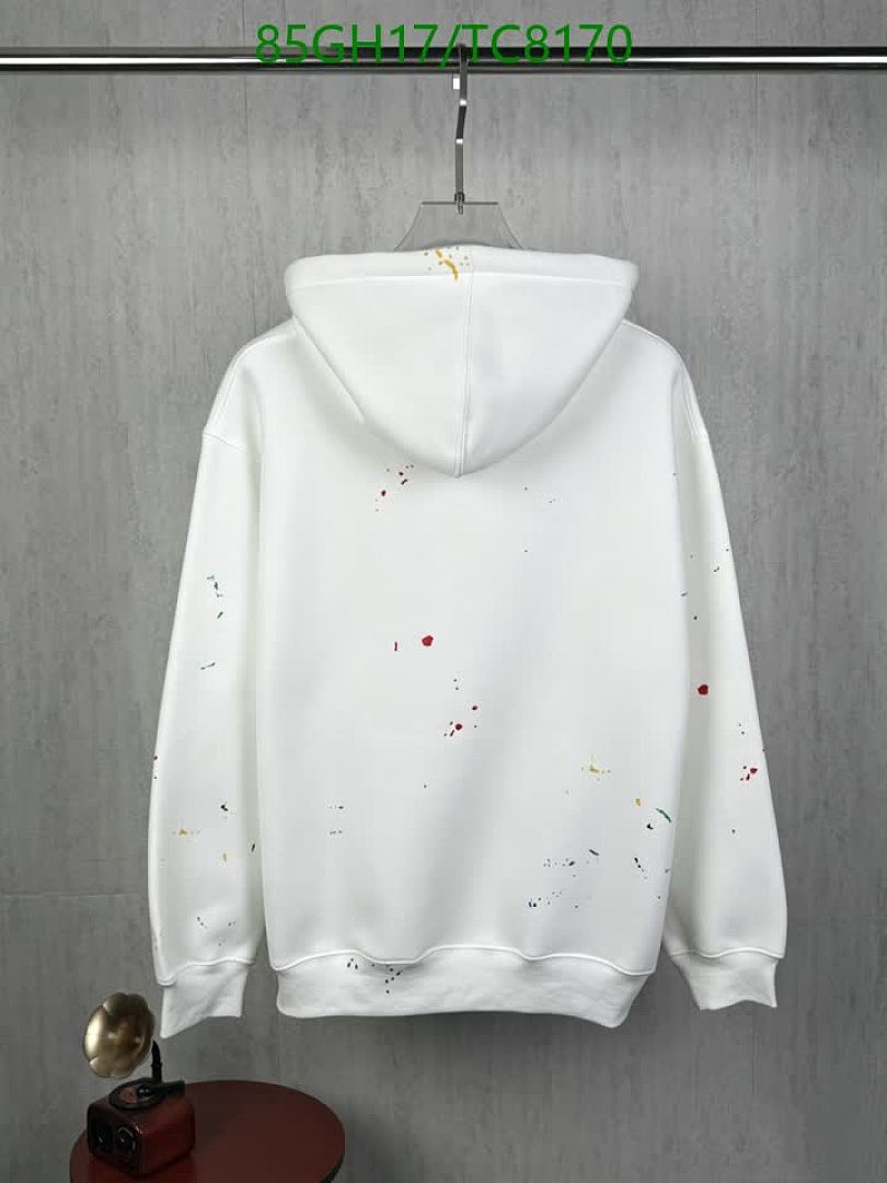 Supreme-Clothing Code: TC8170 $: 85USD