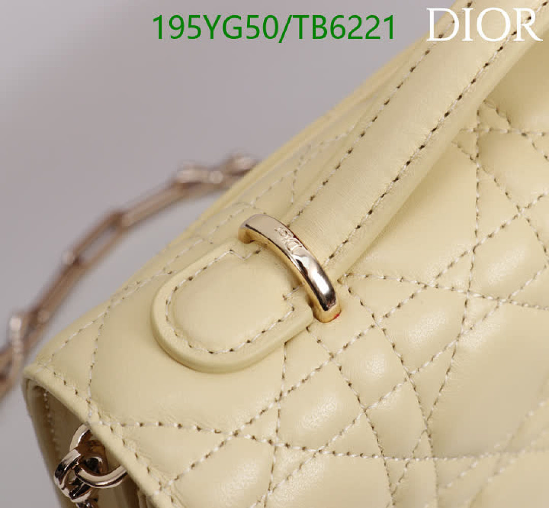 Dior-Bags(5A) Code: TB6221 $: 195USD