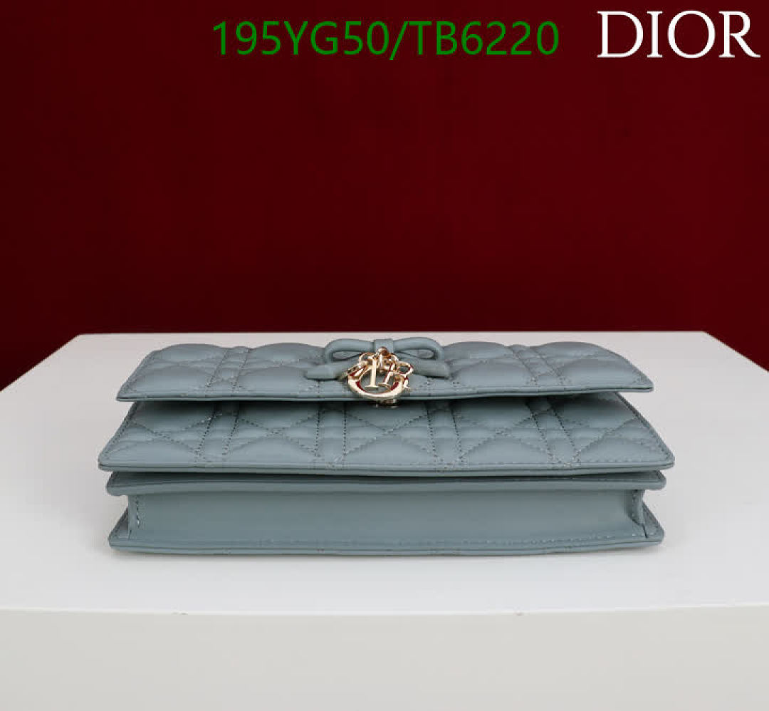 Dior-Bags(5A) Code: TB6220 $: 195USD