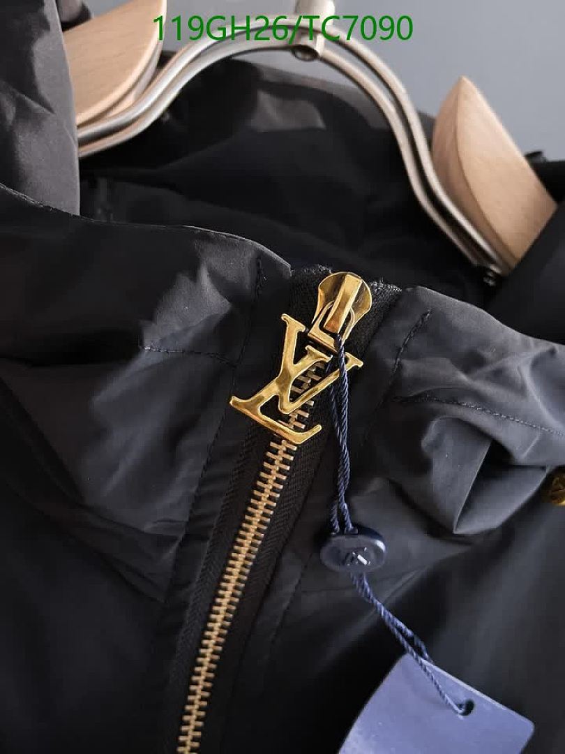 LV-Clothing Code: TC7090 $: 119USD