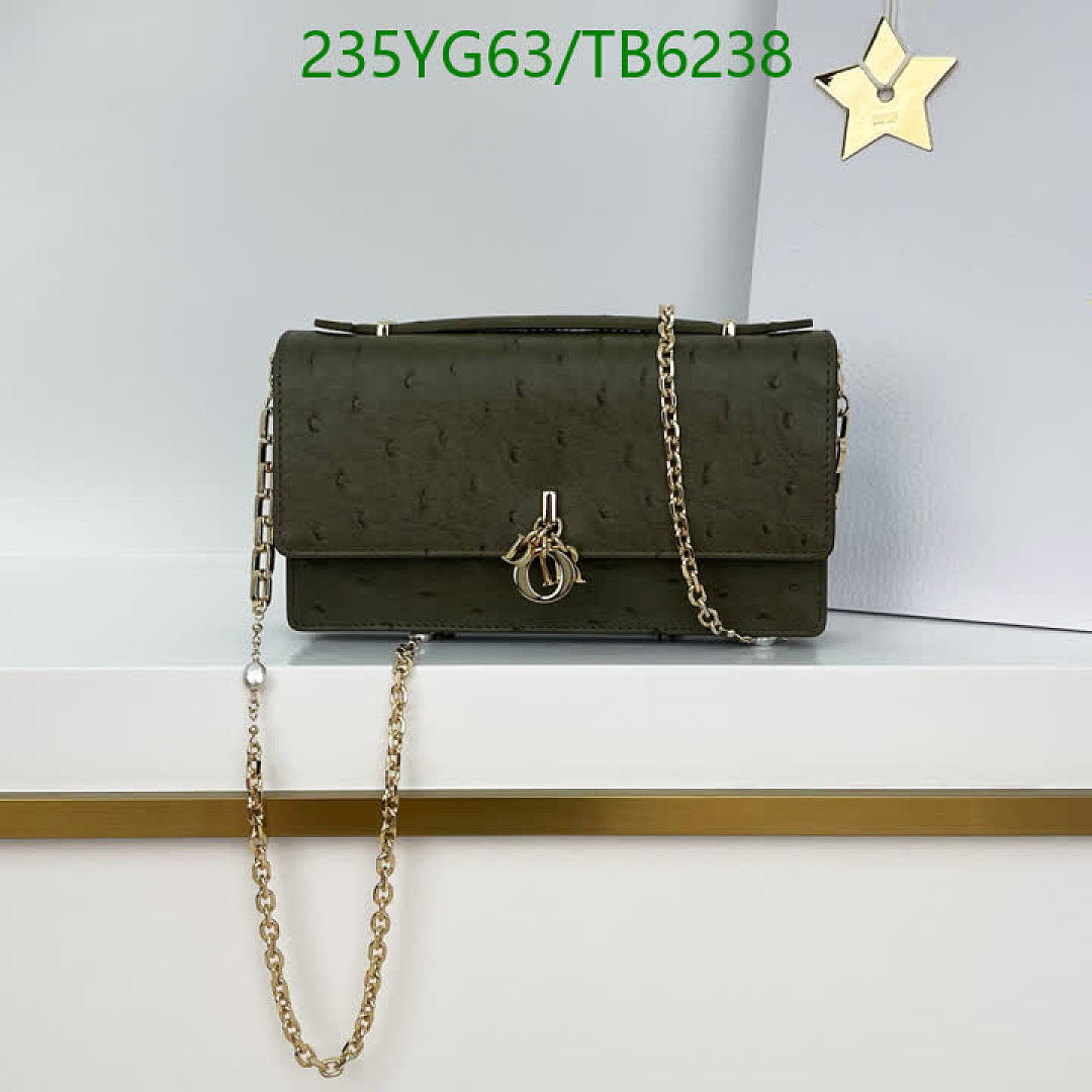Dior-Bags(5A) Code: TB6238 $: 235USD