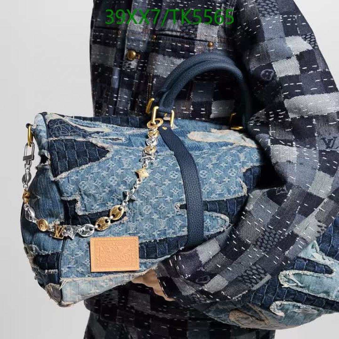 LV-Keychains & Bag Charms Code: TK5565 $: 39USD