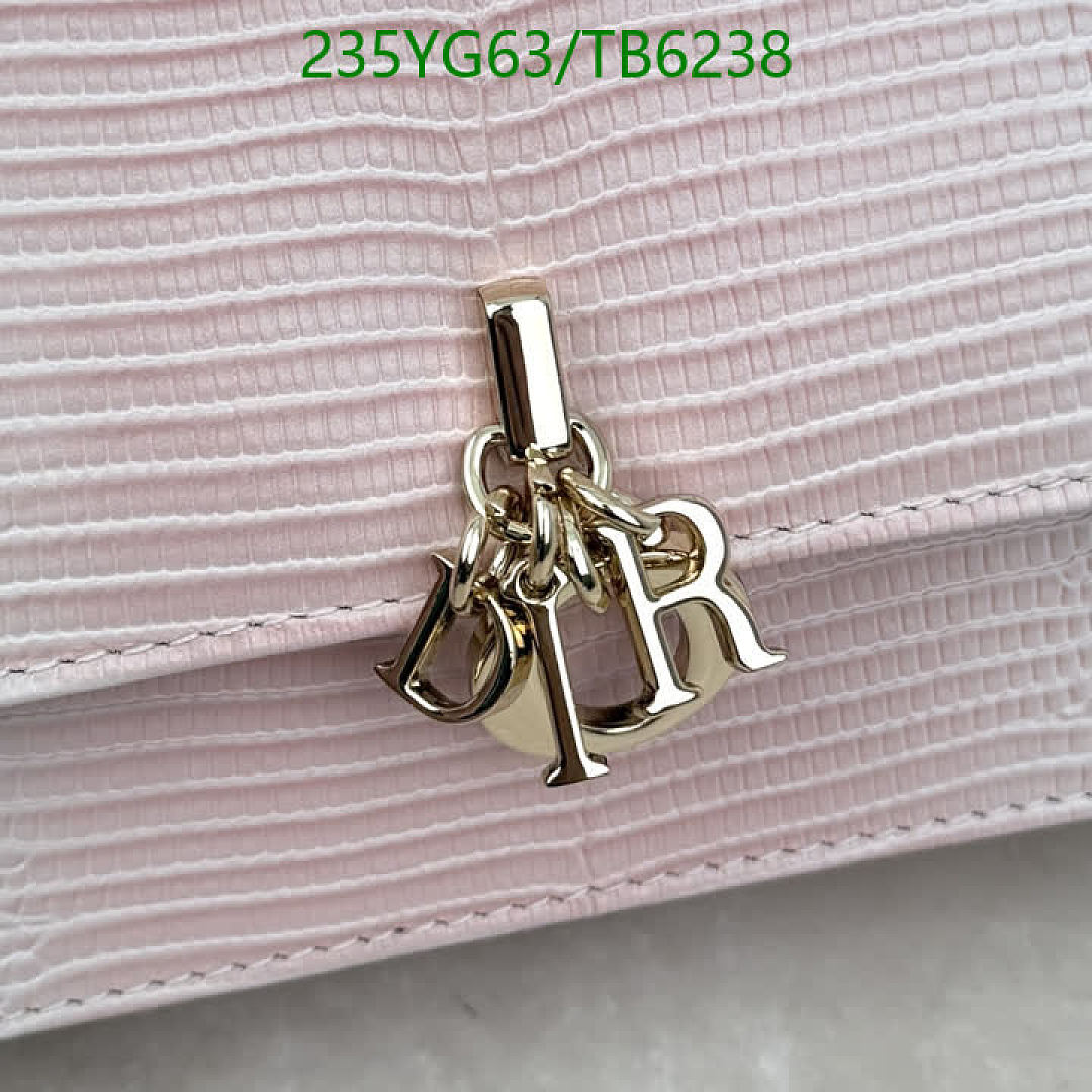 Dior-Bags(5A) Code: TB6238 $: 235USD