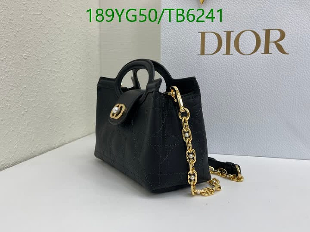 Dior-Bags(5A) Code: TB6241 $: 189USD