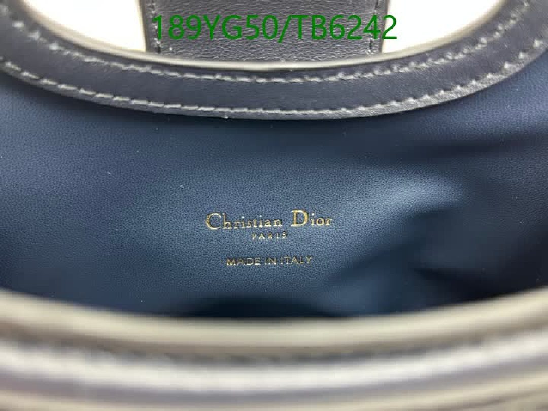 Dior-Bags(5A) Code: TB6242 $: 189USD
