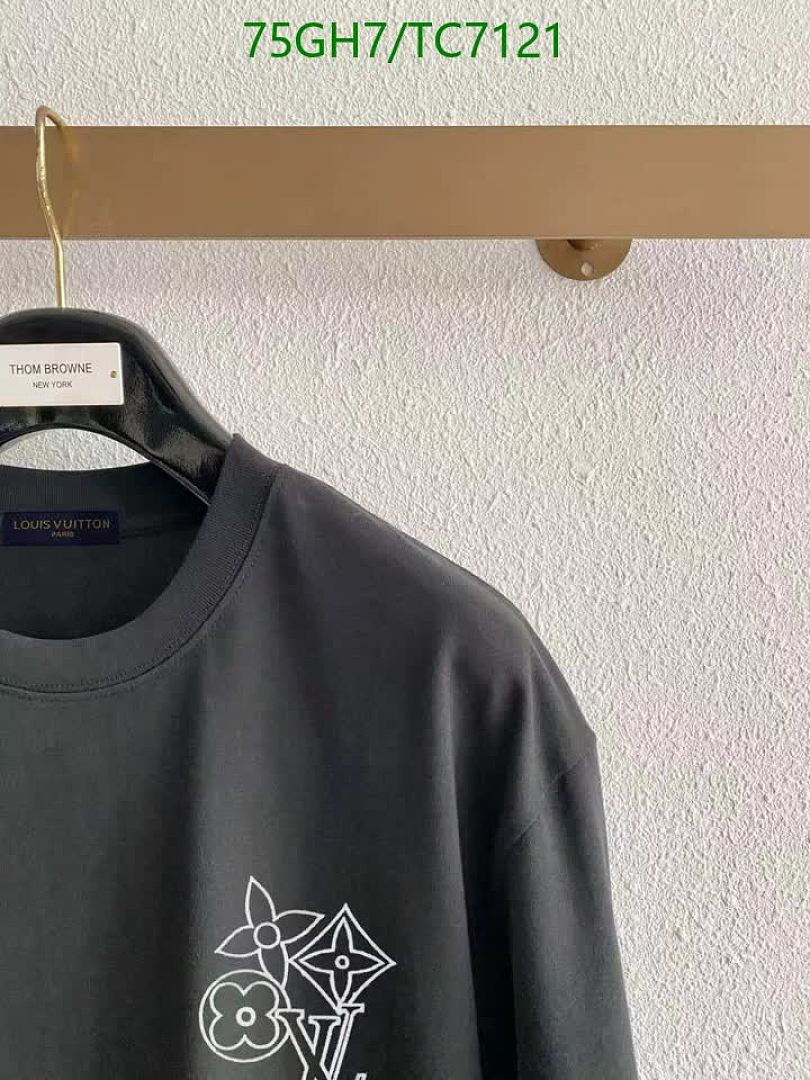 LV-Clothing Code: TC7121 $: 75USD