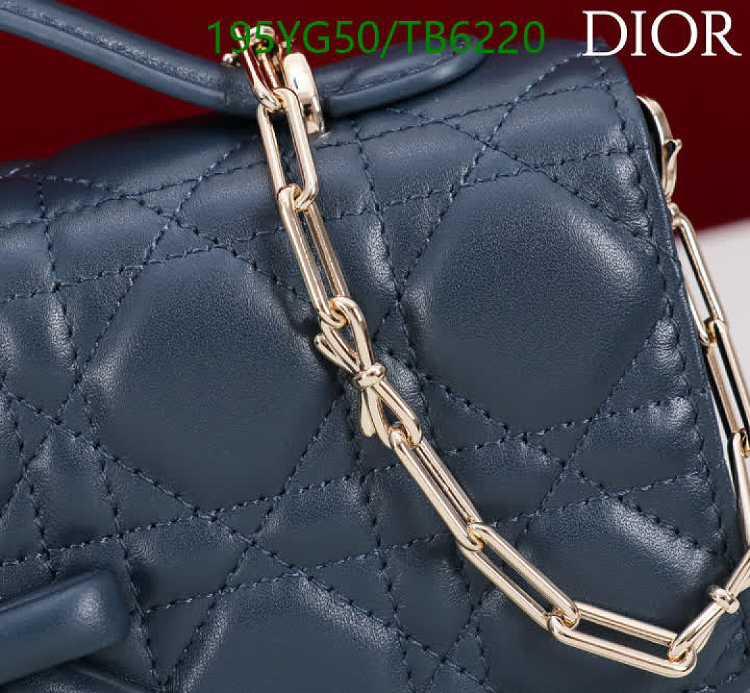 Dior-Bags(5A) Code: TB6220 $: 195USD
