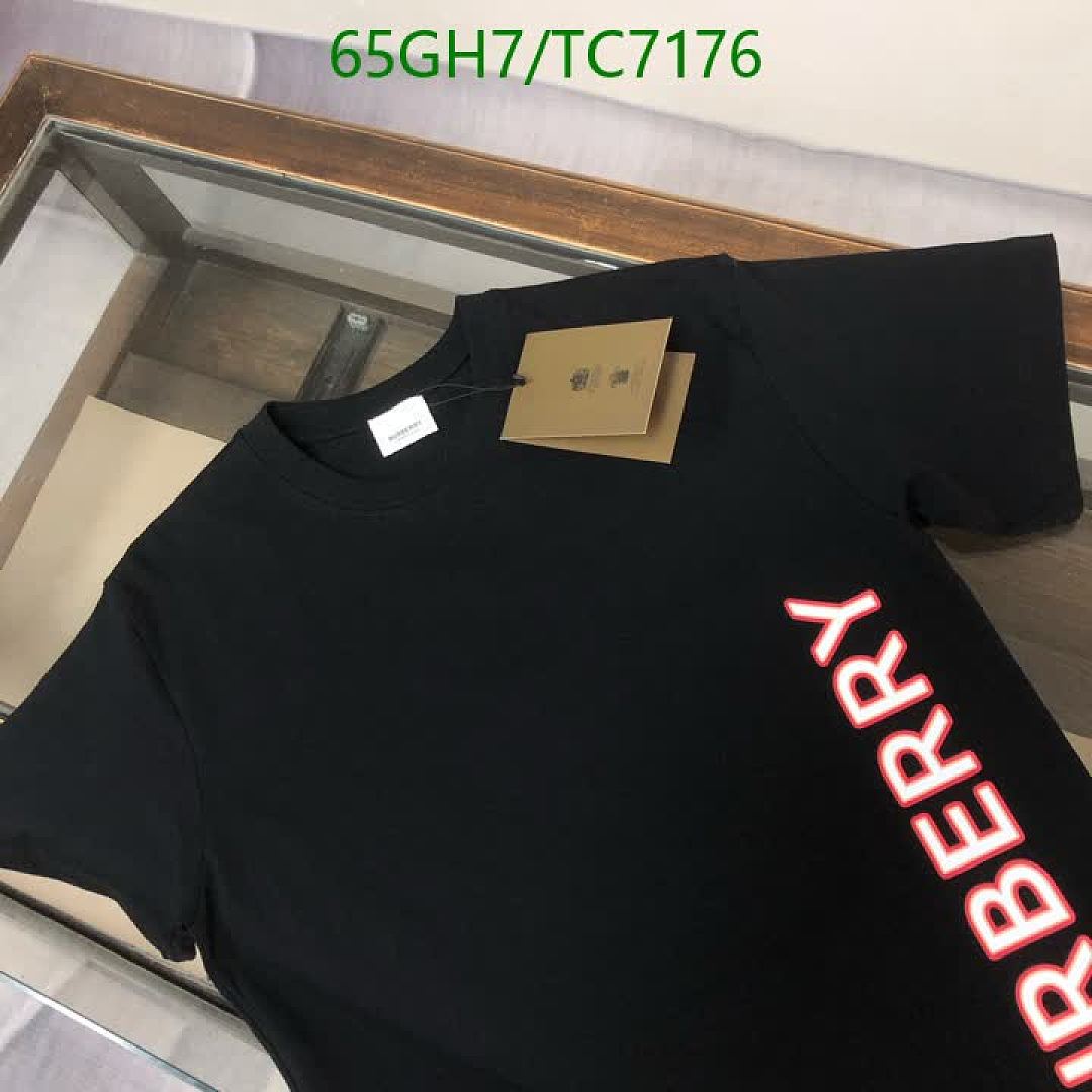 Burberry-Clothing Code: TC7176 $: 65USD