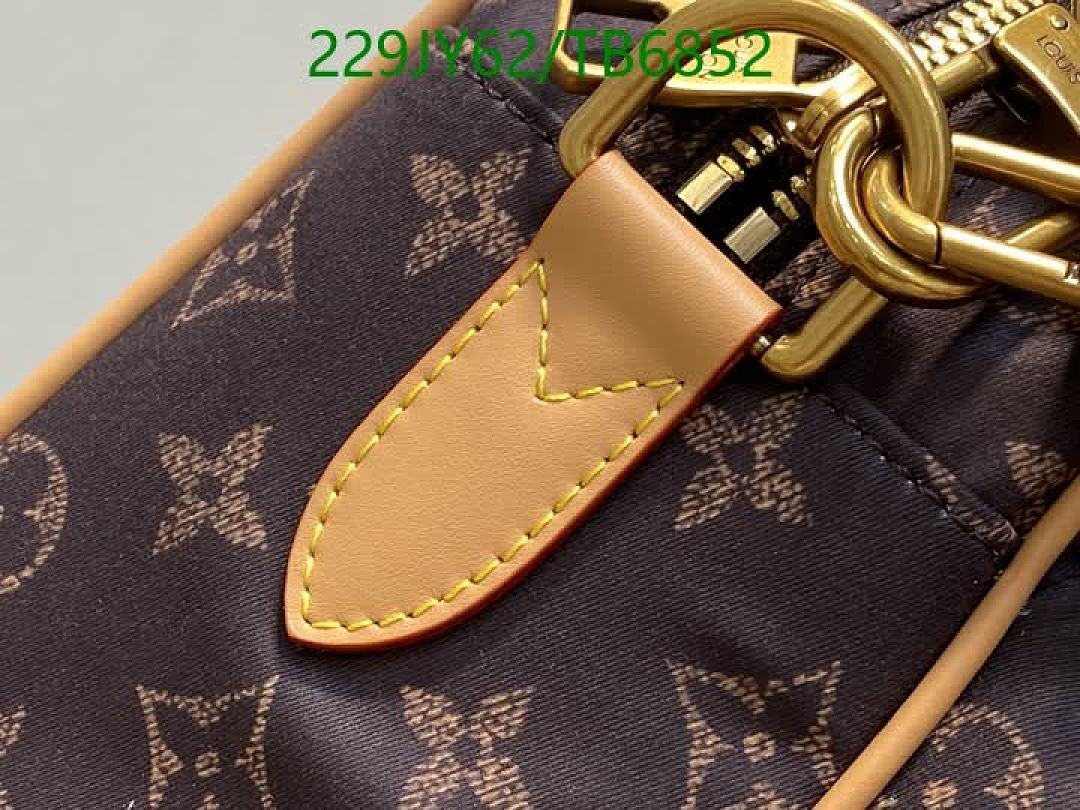 LV-Bags(5A) Code: TB6852 $: 229USD