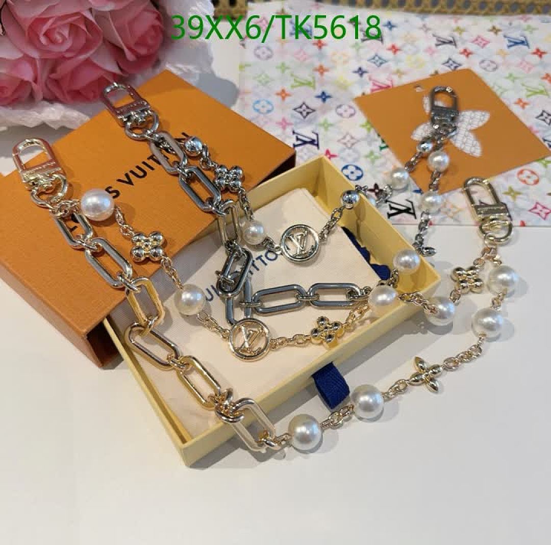 LV-Keychains & Bag Charms Code: TK5618 $: 39USD