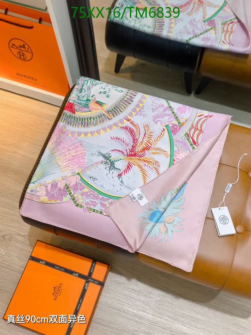 Hermes-Scarves Code: TM6839 $: 75USD