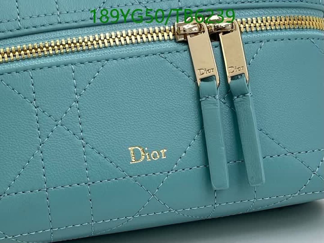 Dior-Bags(5A) Code: TB6239 $: 189USD