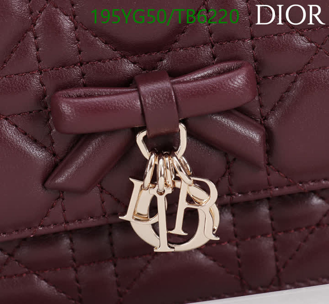 Dior-Bags(5A) Code: TB6220 $: 195USD