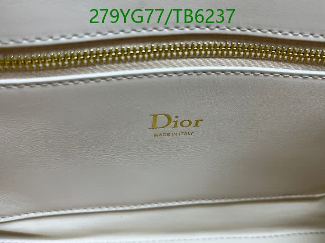 Dior-Bags(5A) Code: TB6237 $: 279USD