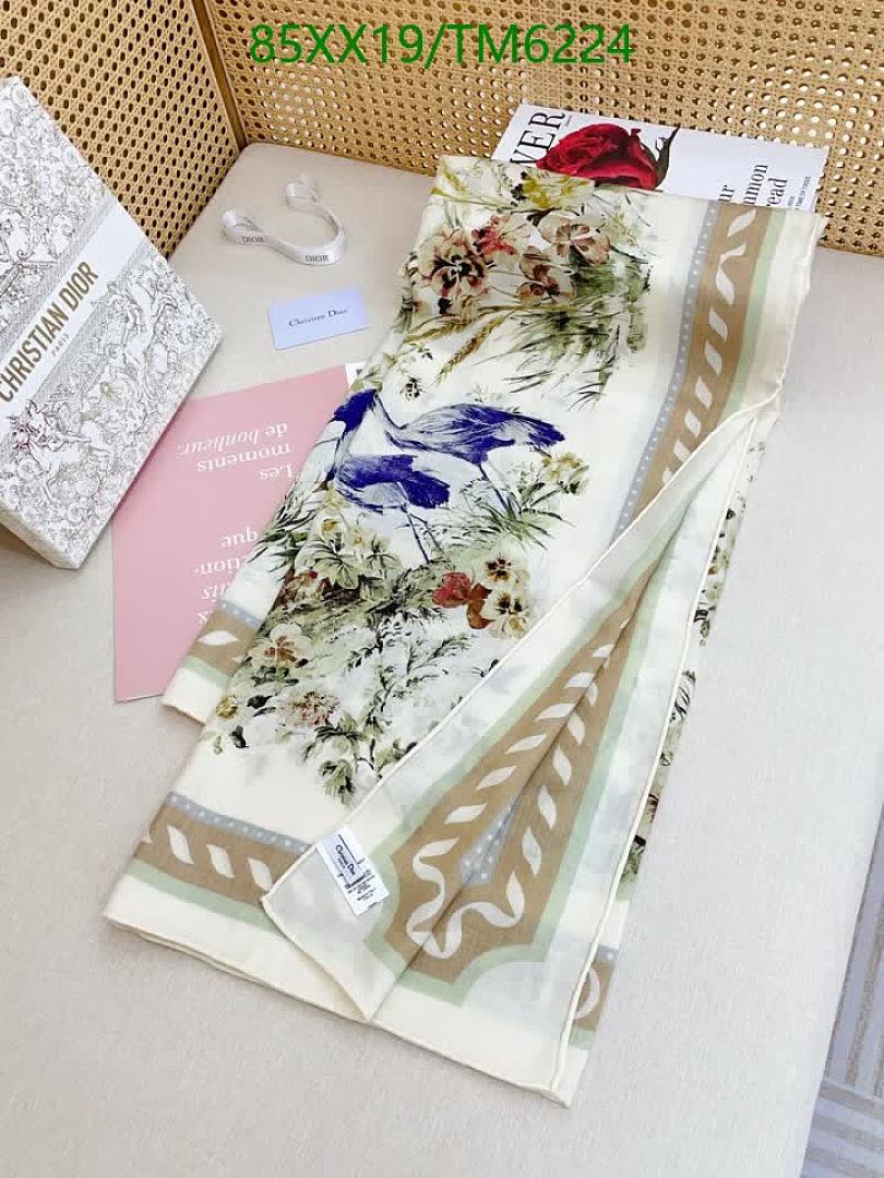 Celine-Scarves Code: TM6224 $: 85USD