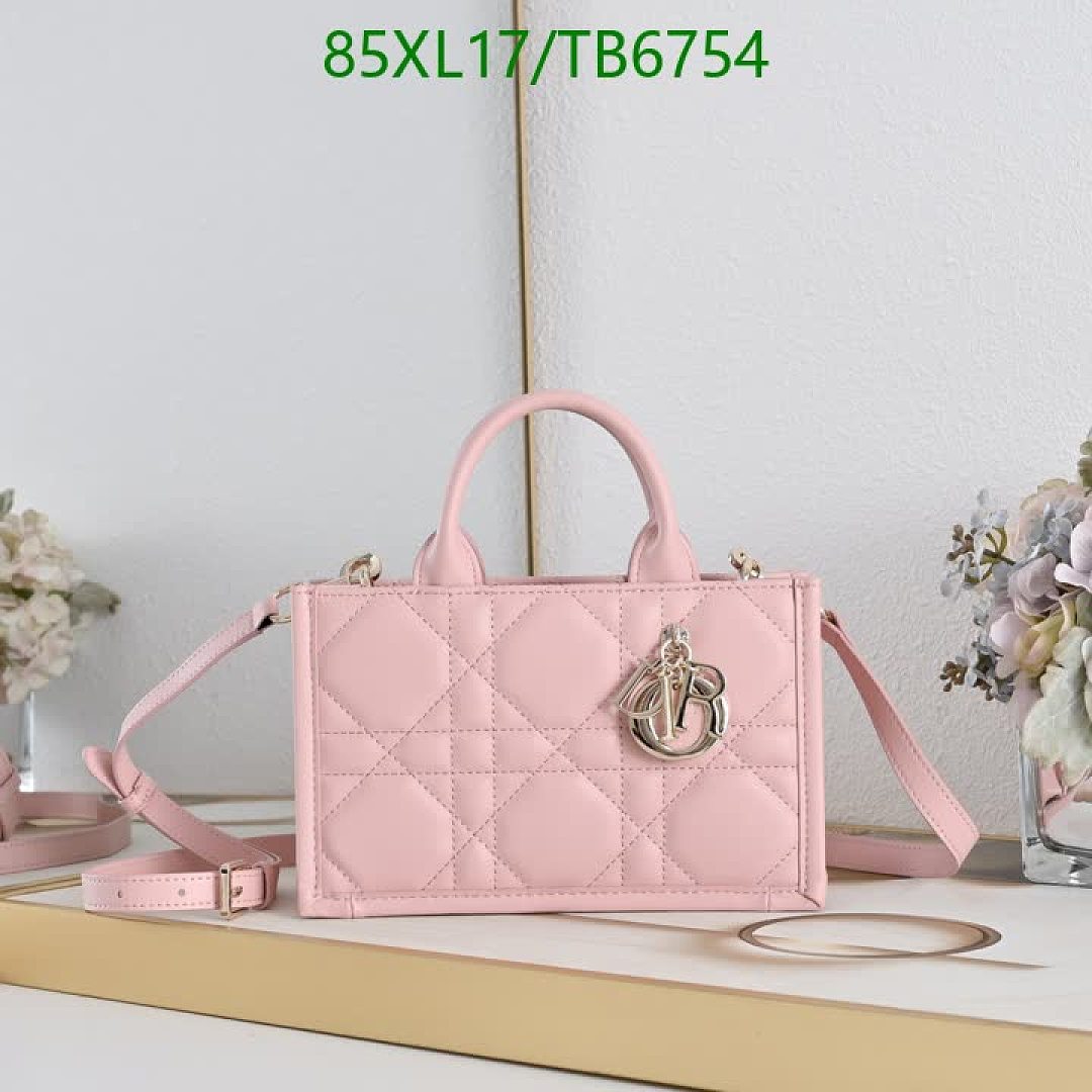Dior-Bags(4A) Code: TB6754 $: 85USD