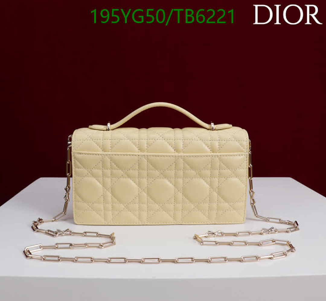 Dior-Bags(5A) Code: TB6221 $: 195USD