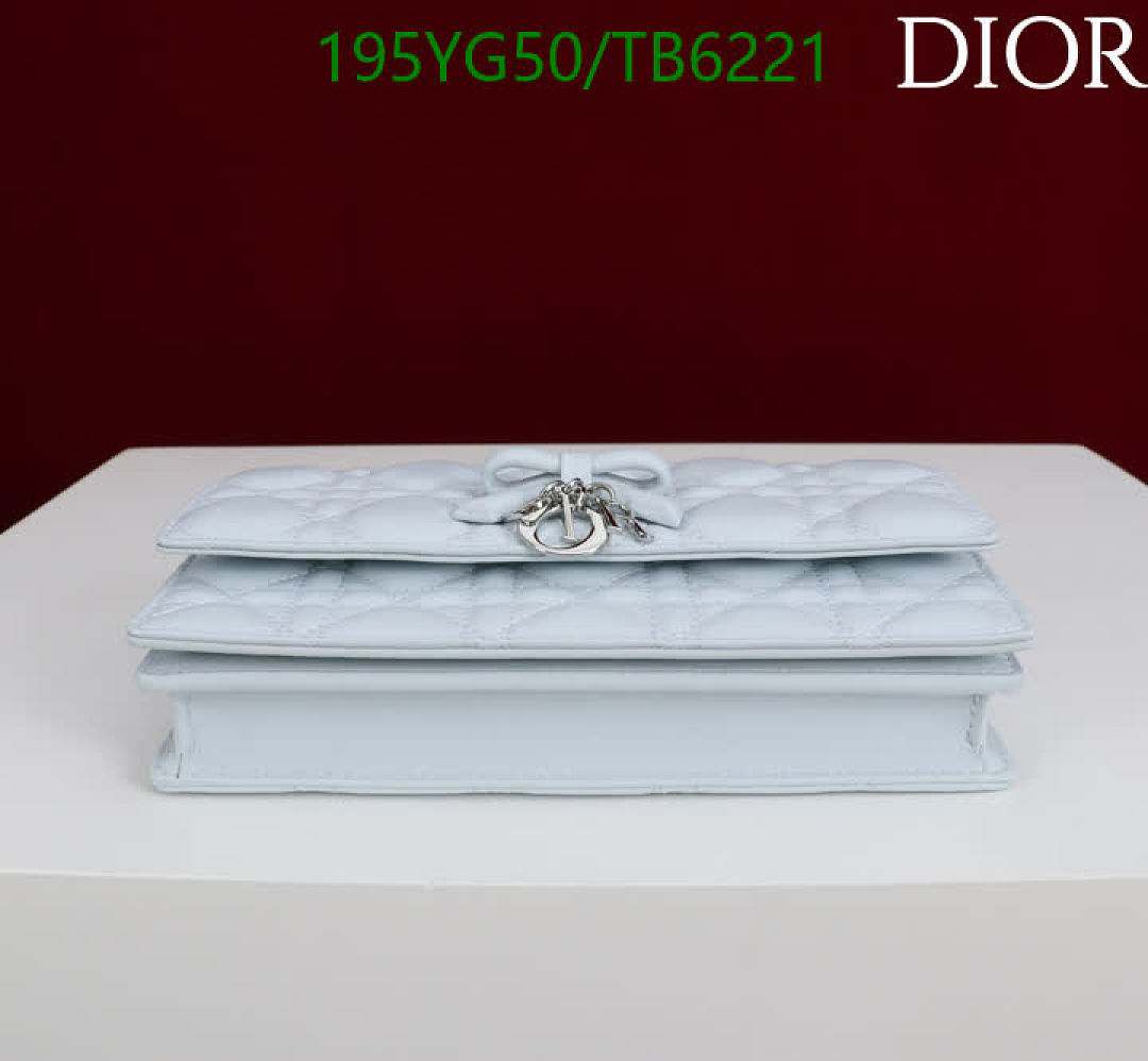 Dior-Bags(5A) Code: TB6221 $: 195USD