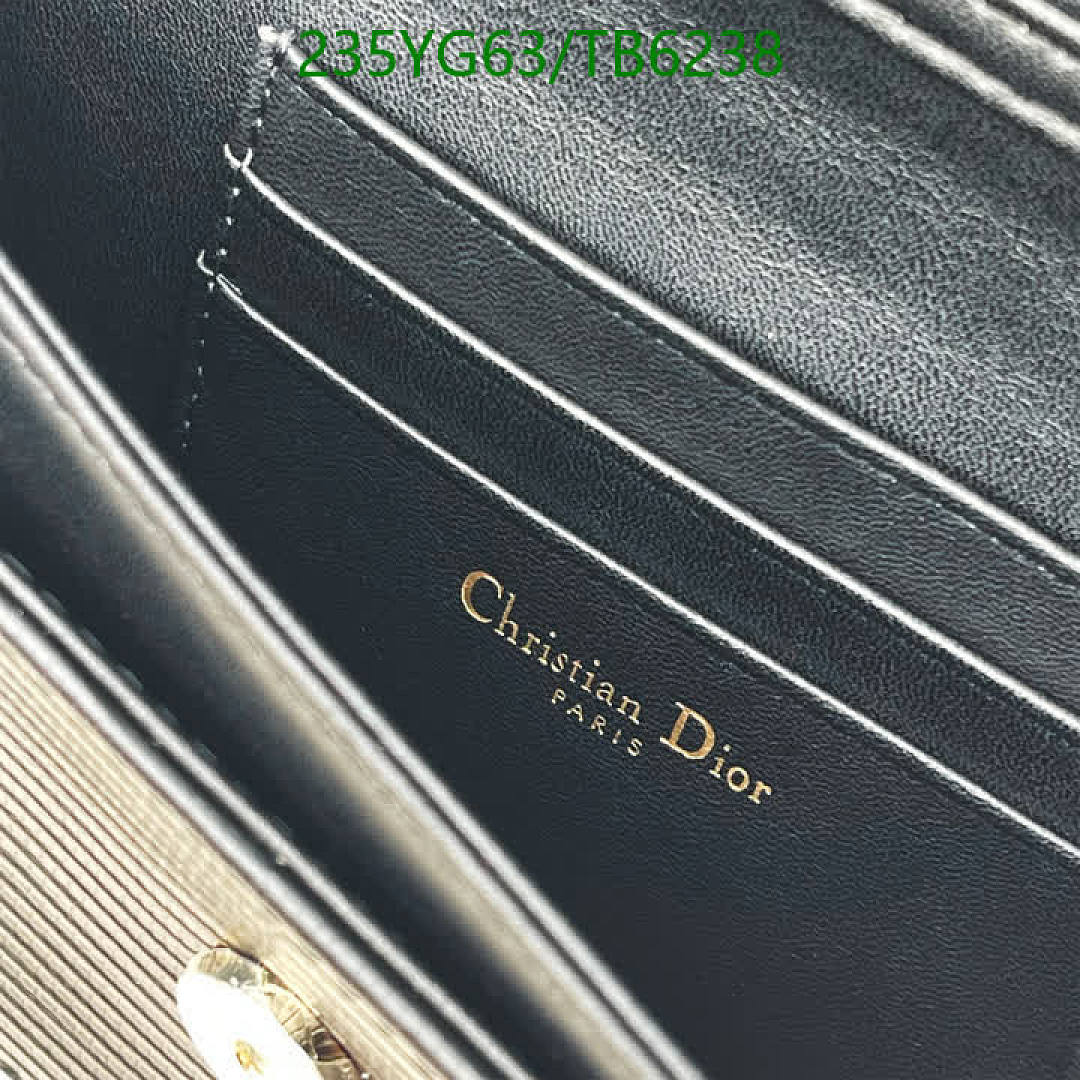 Dior-Bags(5A) Code: TB6238 $: 235USD