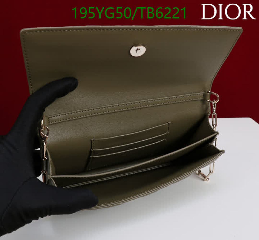 Dior-Bags(5A) Code: TB6221 $: 195USD